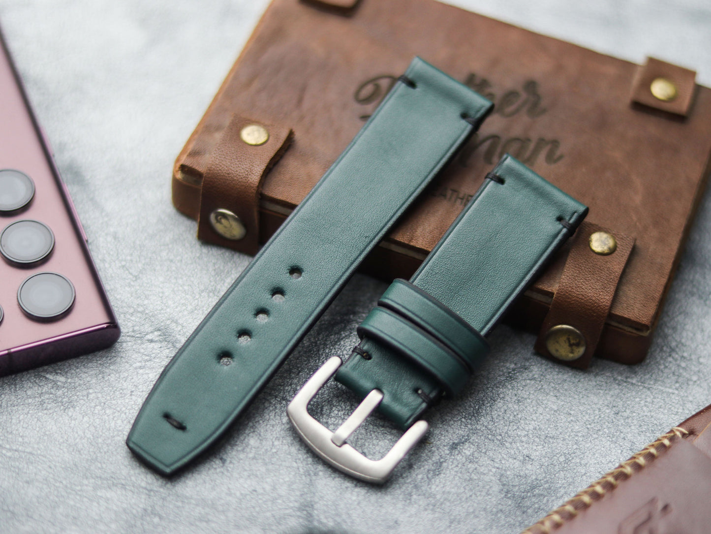 SACRAMENTO GREEN HAND-CRAFTED WATCH STRAPS - MINIMAL STITCHED