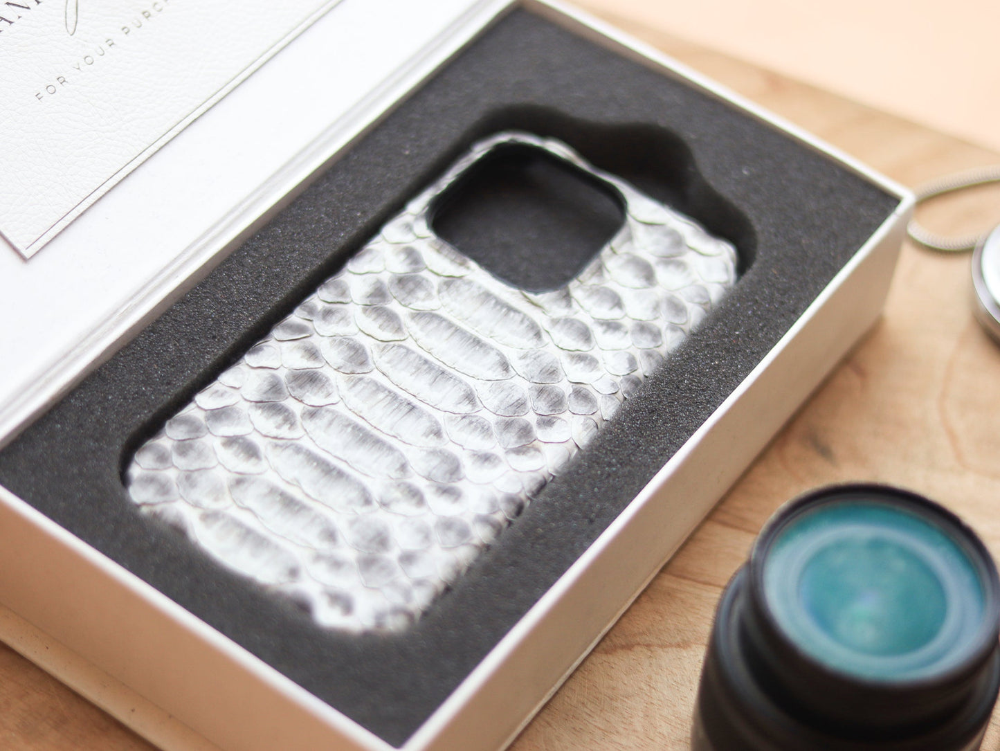 NATURAL PYTHON SKIN 360° MAGSAFE CASE