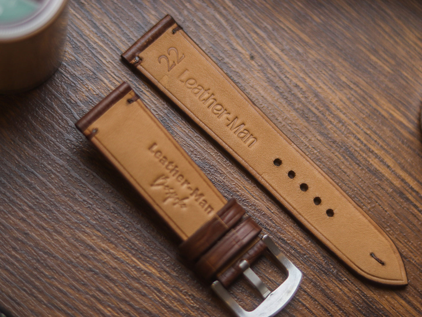 BROWN CROCO HAND-CRAFTED WATCH STRAPS - MINIMAL STITCHED