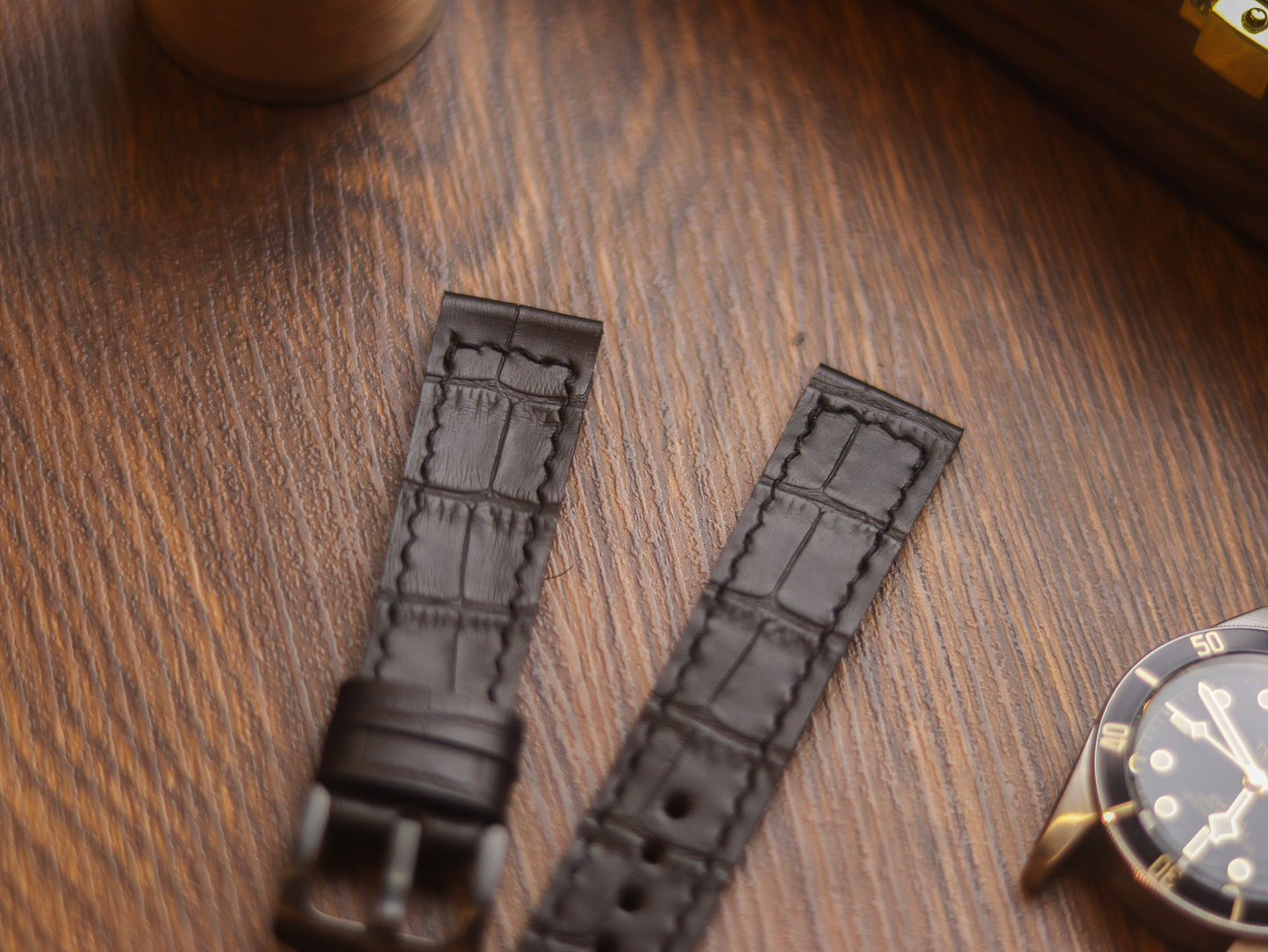 BLACK CROCO HAND-CRAFTED WATCH STRAPS - BOX STITCHED U-TAIL