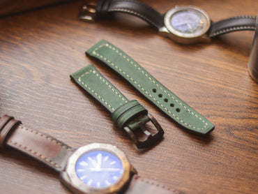 AVOCADO GREEN HAND-CRAFTED WATCH STRAPS - BOX STITCHED U-TAIL