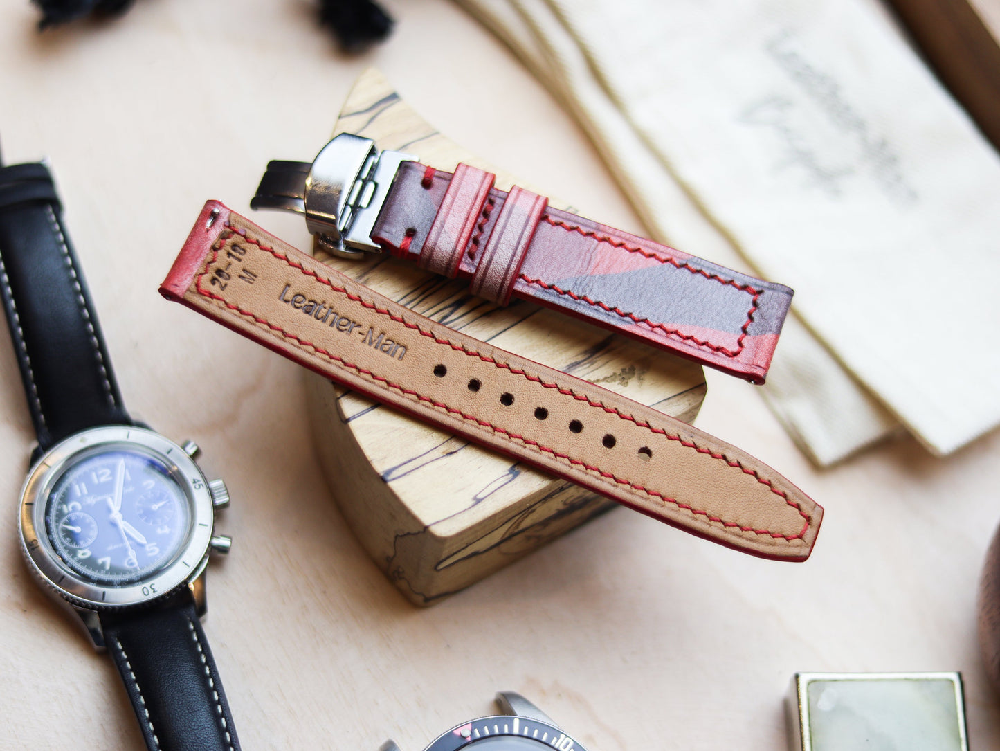 ITALIAN WAXED CAMOUFLAGE HAND-CRAFTED STRAPS BOX STITCHED - COREL RED
