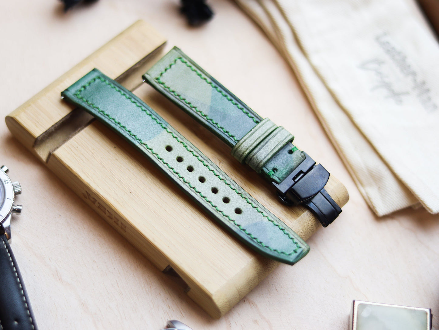 ITALIAN WAXED CAMOUFLAGE HAND-CRAFTED STRAPS BOX STITCHED - LIME GREEN