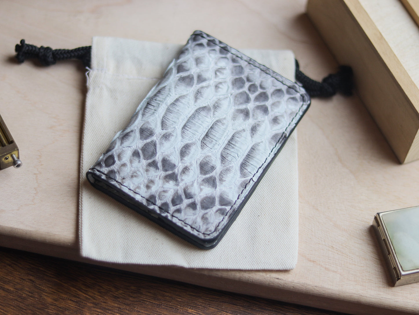 BRIXTON - NATURAL PYHTON SKIN