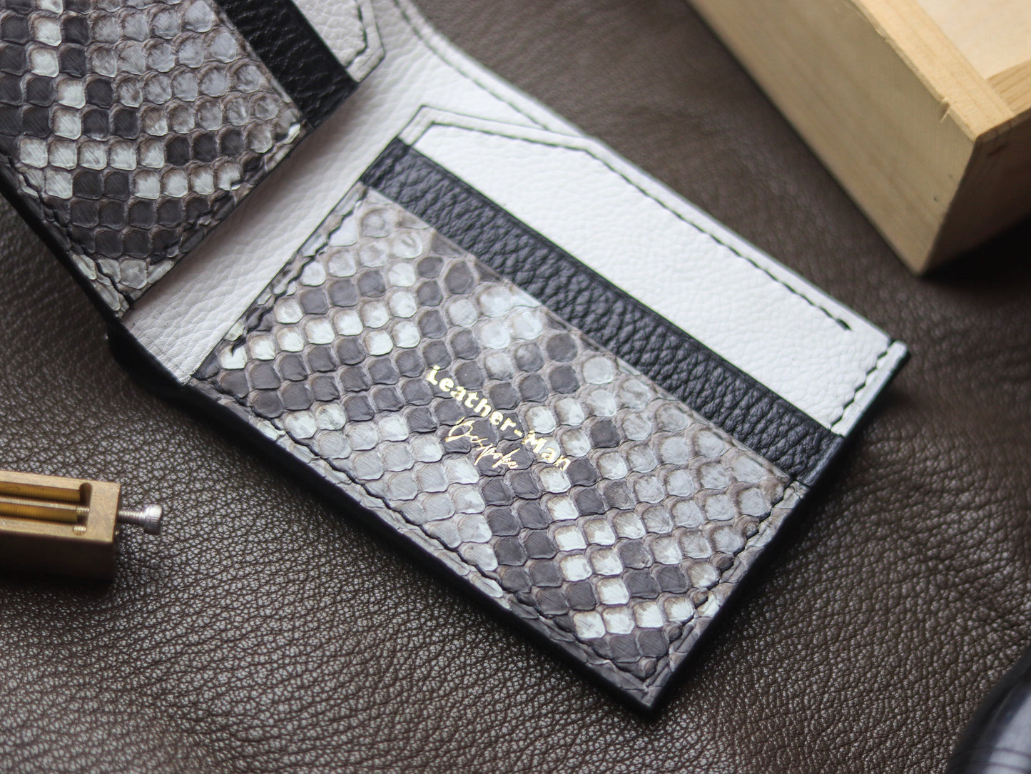 LARSON - NATURAL PYTHON SKIN