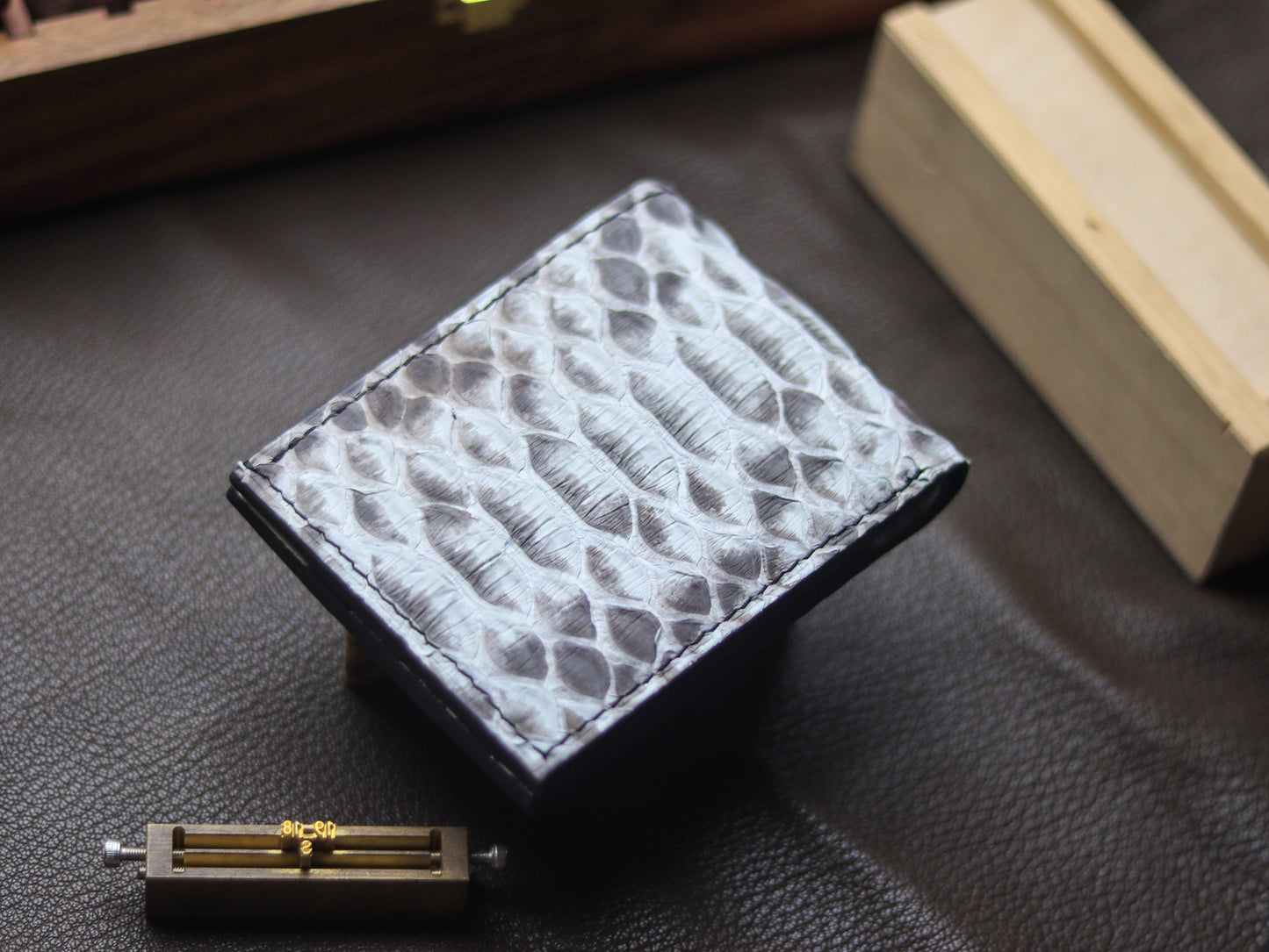 LARSON - NATURAL PYTHON SKIN