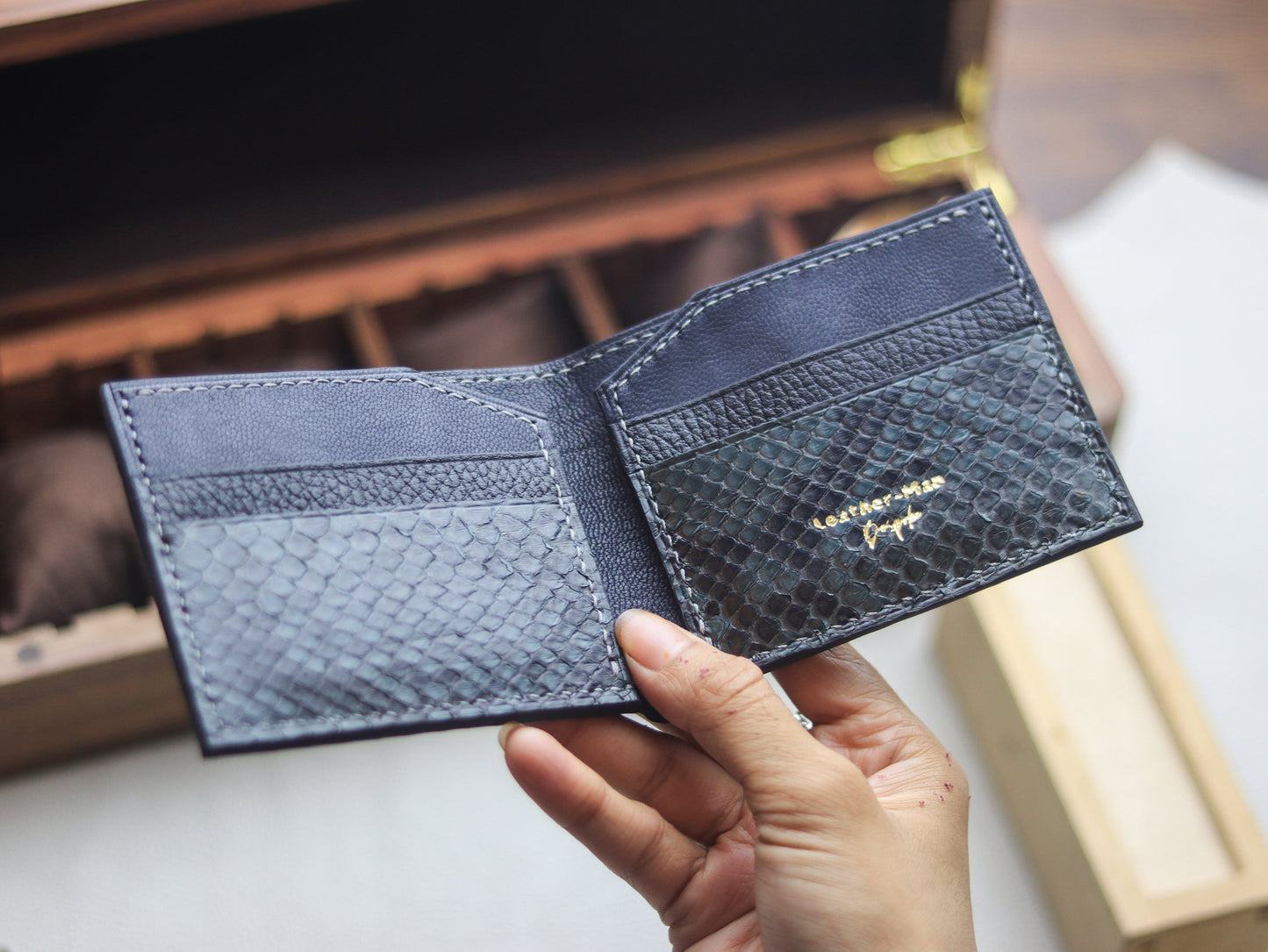 LARSON - IRIDIUM GRAY PYTHON SKIN
