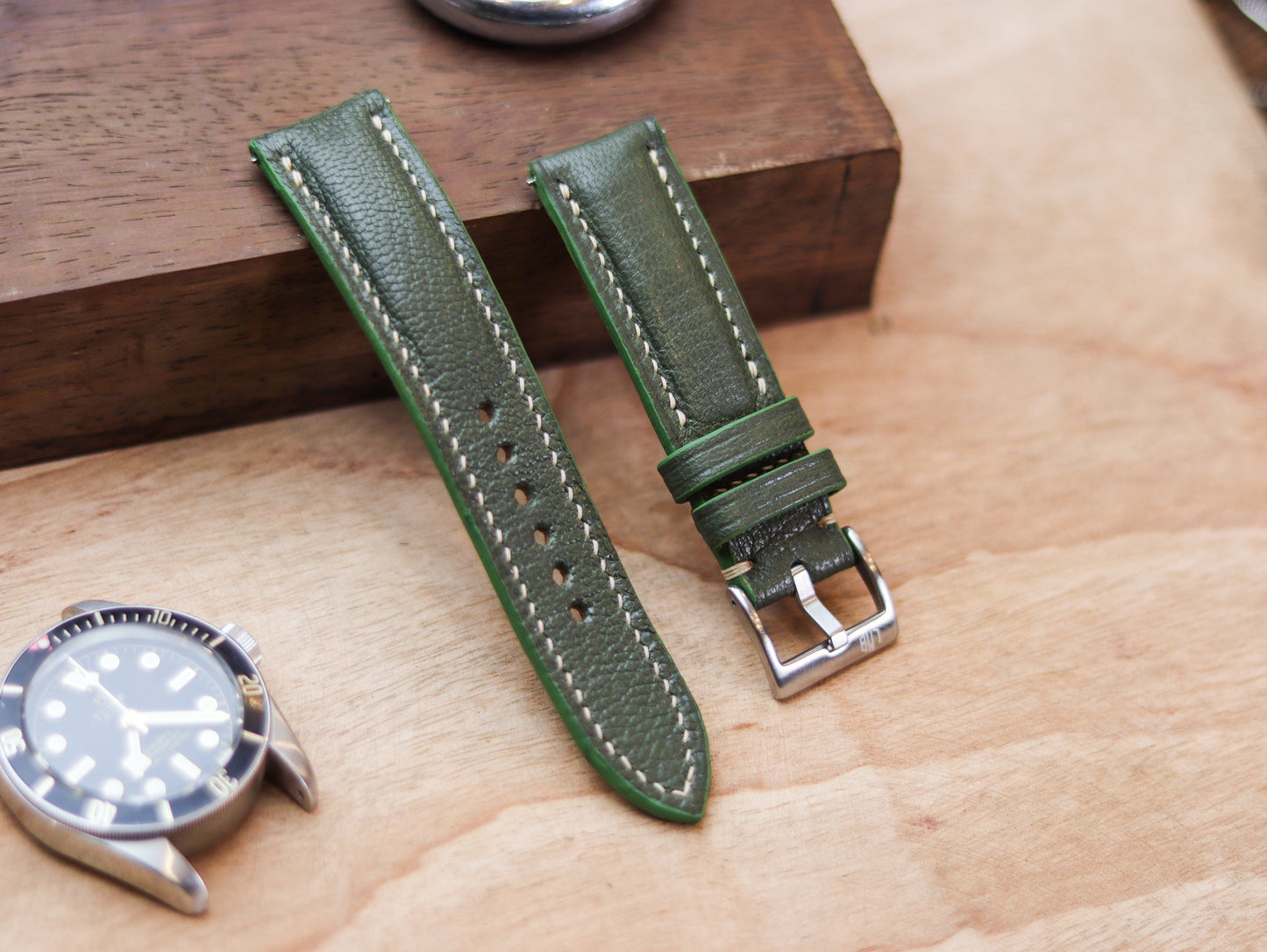 PICKLE GREEN CALF LEATHER WATCH STRAPS - PADDED
