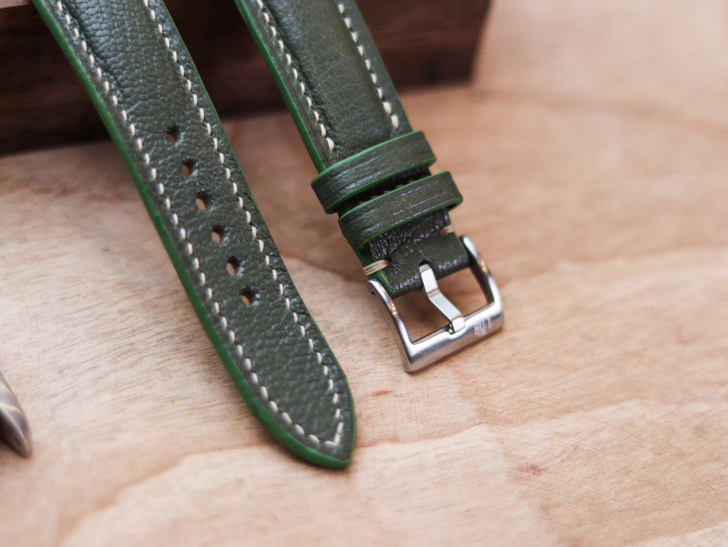 PICKLE GREEN CALF LEATHER WATCH STRAPS - PADDED