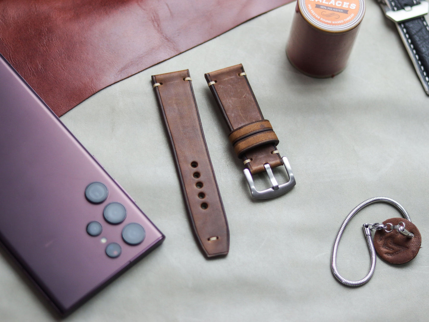 RUSTY BROWN HAND-CRAFTED WATCH STRAPS - MINIMAL STITCHED