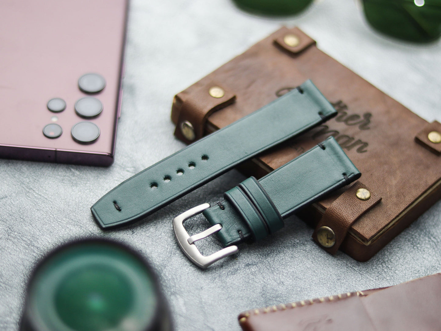 SACRAMENTO GREEN HAND-CRAFTED WATCH STRAPS - MINIMAL STITCHED