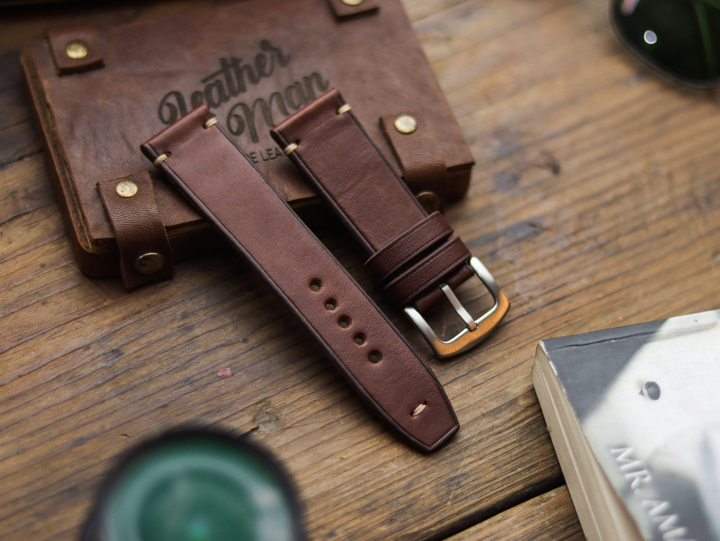 CHESTNUT BROWN HAND-CRAFTED WATCH STRAPS - MINIMAL STITCHED