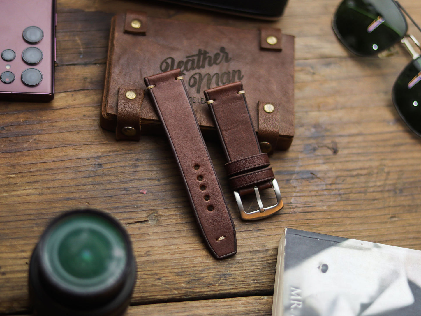 CHESTNUT BROWN HAND-CRAFTED WATCH STRAPS - MINIMAL STITCHED