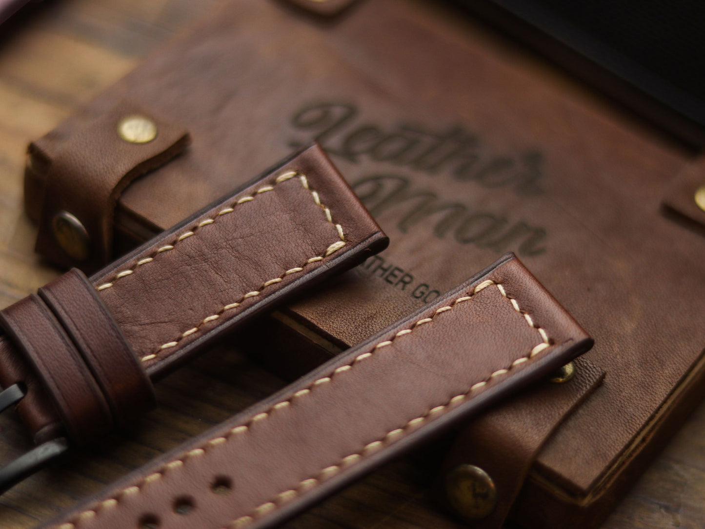 CHESTNUT BROWN HAND-CRAFTED WATCH STRAPS - BOX STITCHED