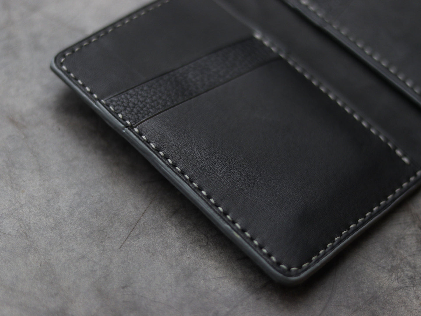 ARTEMUS - BIFOLD WALLET SLATE GRAY PYTHON SKIN