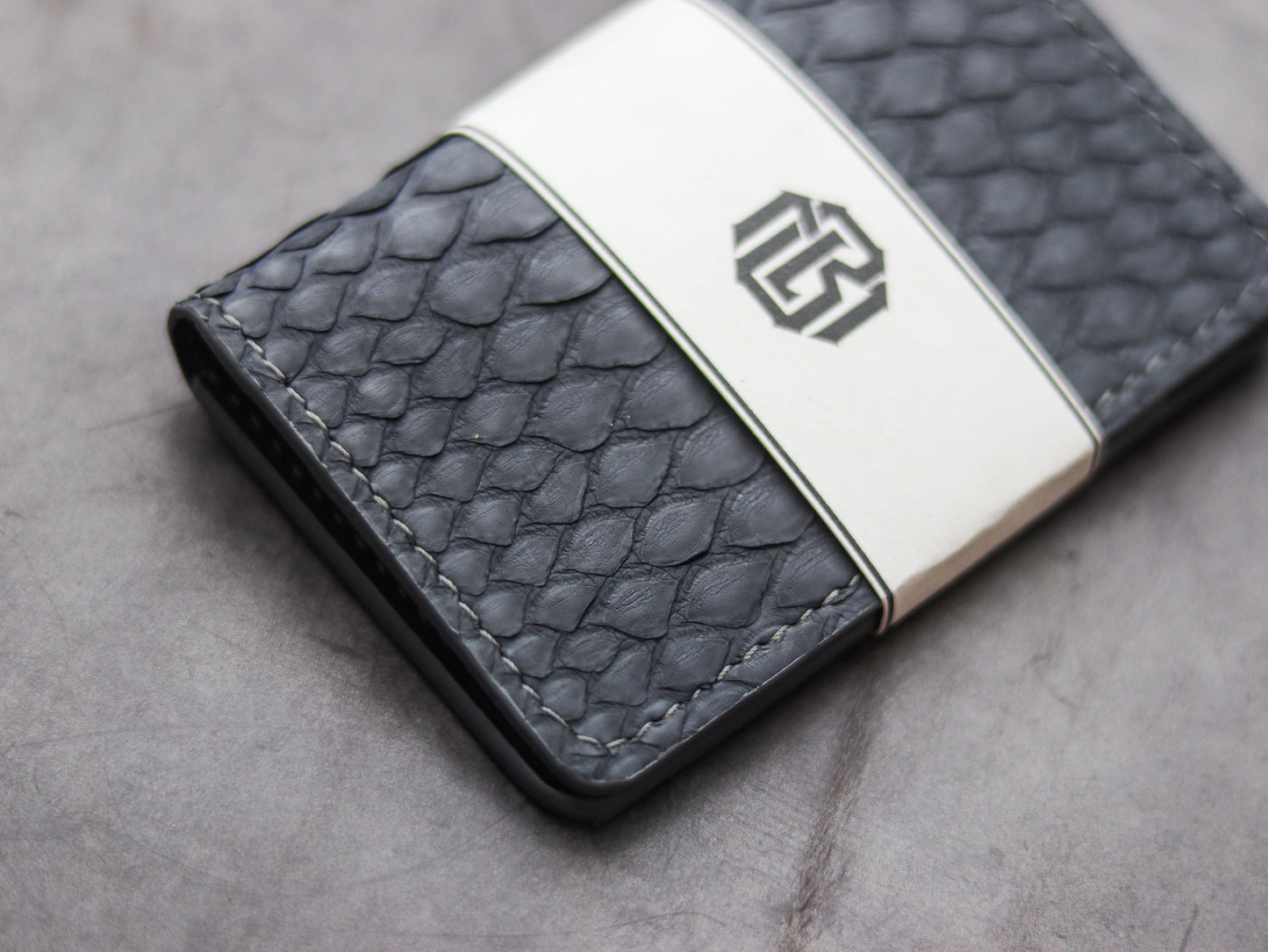 ARTEMUS - BIFOLD WALLET SLATE GRAY PYTHON SKIN