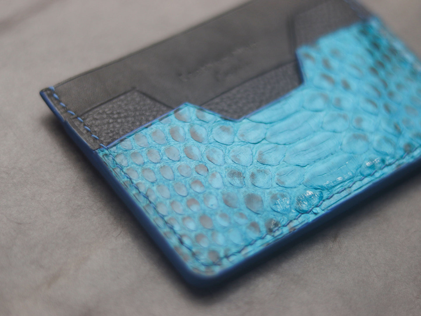 AUGUSTUS - MINIMAL WALLET CERULEAN BLUE PYTHON SKIN