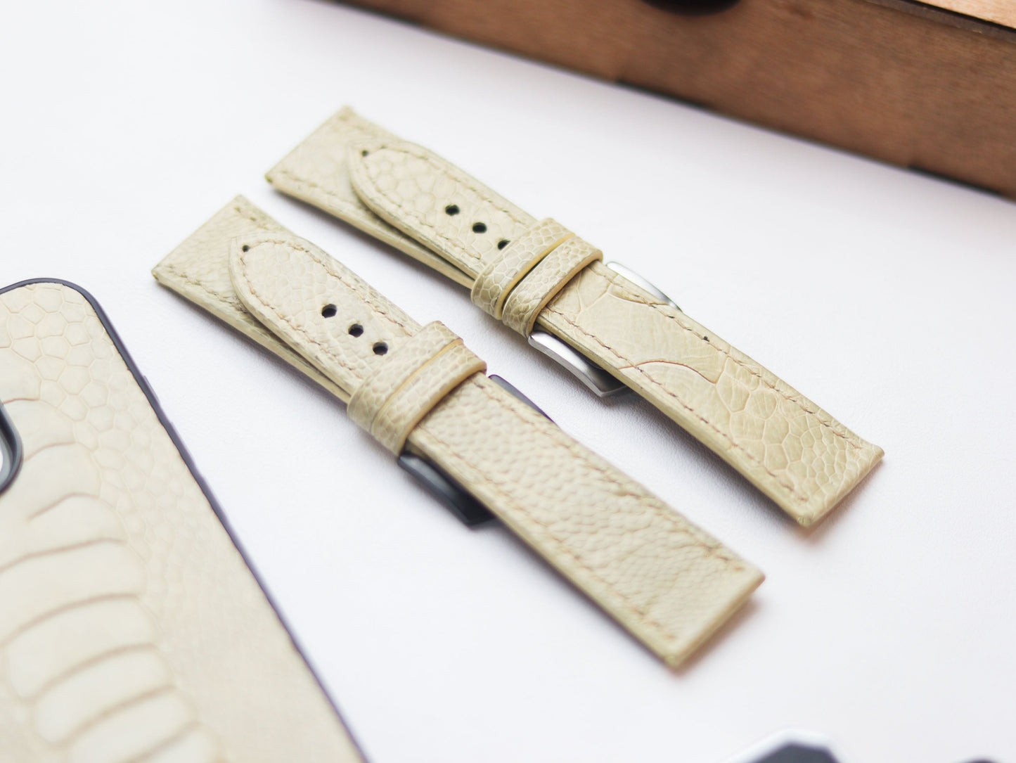 OSTRICH LEG SKIN WATCH STRAPS - PARCHMENT BIEGE