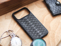 RAVEN BLACK PYTHON SKIN MAGSAFE CASE
