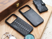 RAVEN BLACK PYTHON SKIN MAGSAFE CASE