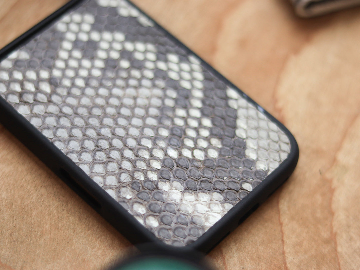 NATURAL COLOR PYTHON SKIN MAGSAFE CASE