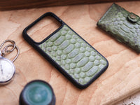 JUNIPER GREEN PYTHON SKIN MAGSAFE CASE
