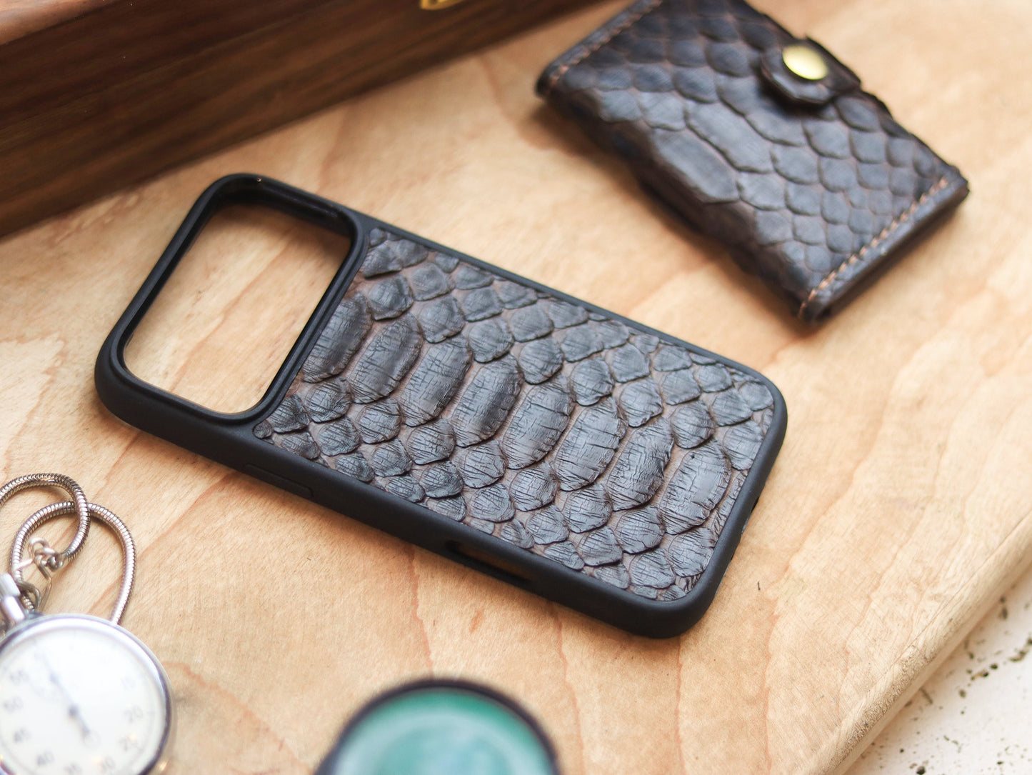 PECAN BROWN PYTHON SKIN MAGSAFE CASE