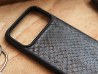 PECAN BROWN PYTHON SKIN MAGSAFE CASE