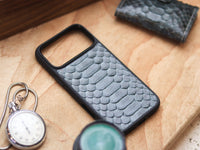 IRIDIUM GRAY PYTHON SKIN MAGSAFE CASE