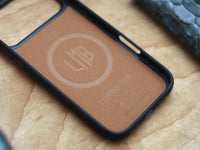 IRIDIUM GRAY PYTHON SKIN MAGSAFE CASE