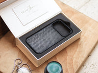 RAVEN BLACK PYTHON SKIN MAGSAFE CASE