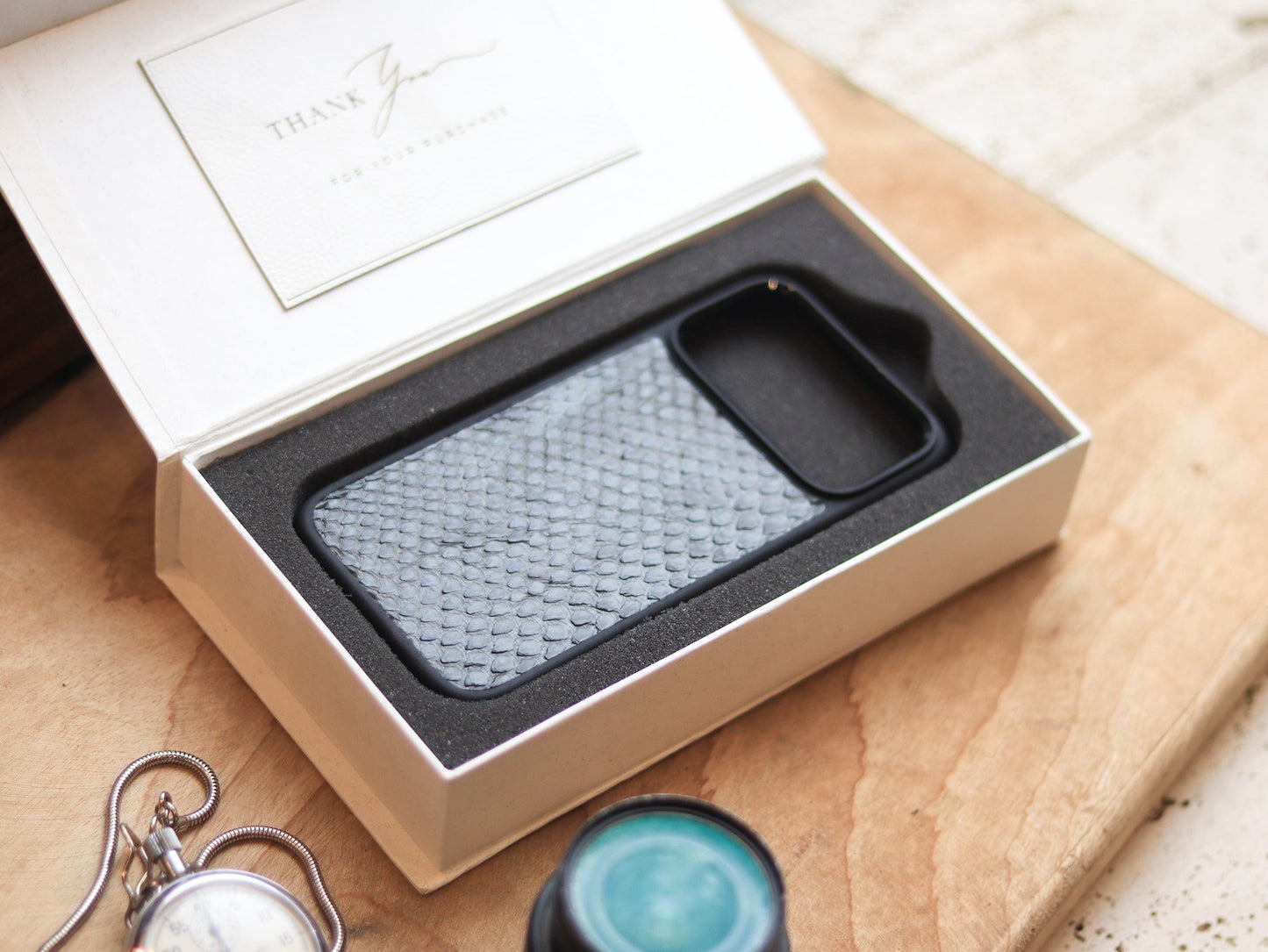 IRIDIUM GREY PYTHON SKIN MAGSAFE CASE
