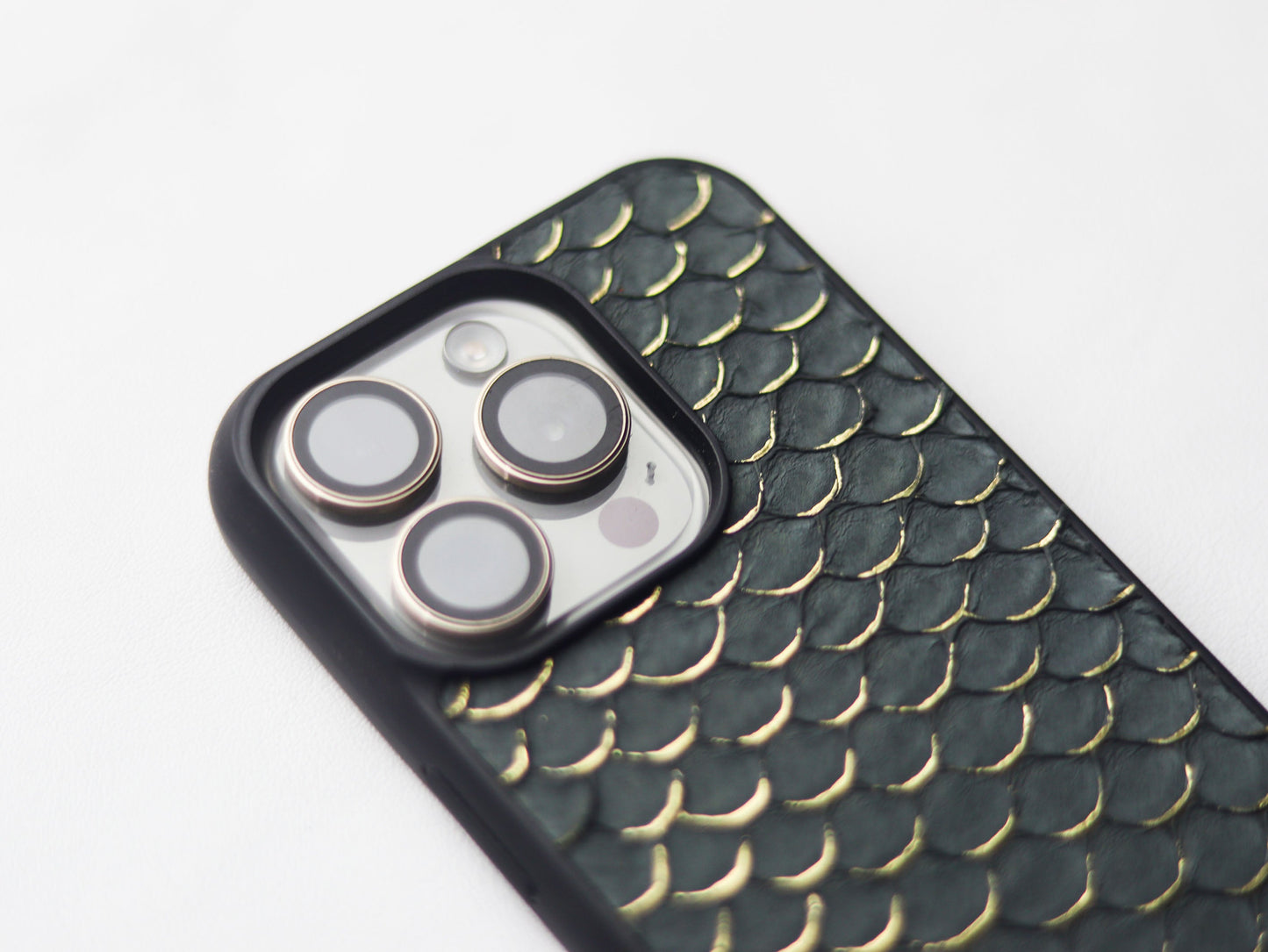 SHADOW GRAY TILAPIA FISH SKIN PHONE CASE