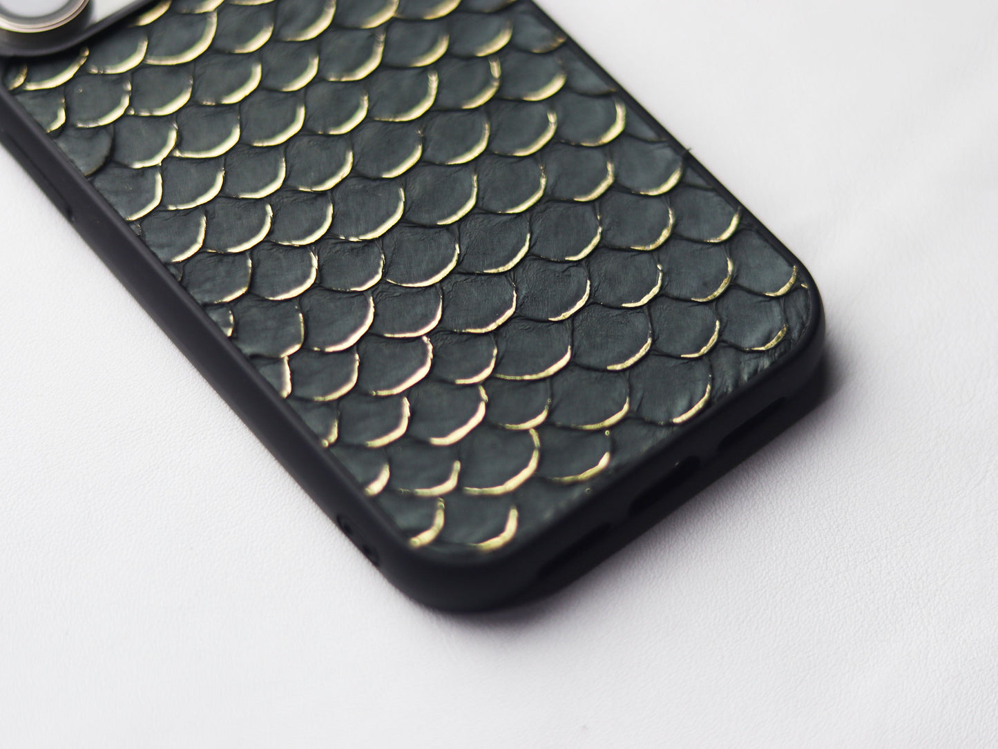 SHADOW GRAY TILAPIA FISH SKIN PHONE CASE