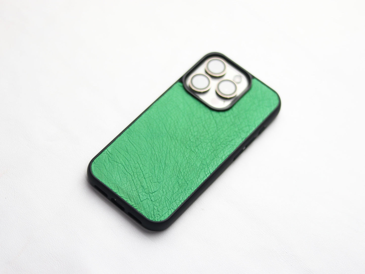 PARAKEET GREEN OSTRICH SKIN PHONE CASE (NON-FOLLICLE)