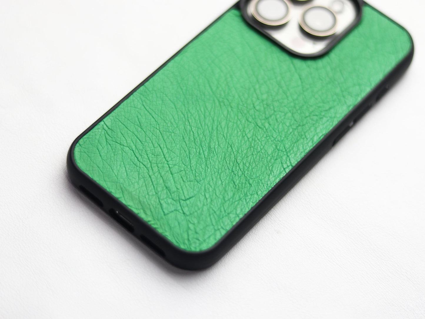 PARAKEET GREEN OSTRICH SKIN PHONE CASE (NON-FOLLICLE)