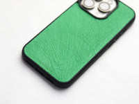 PARAKEET GREEN OSTRICH SKIN PHONE CASE (NON-FOLLICLE)
