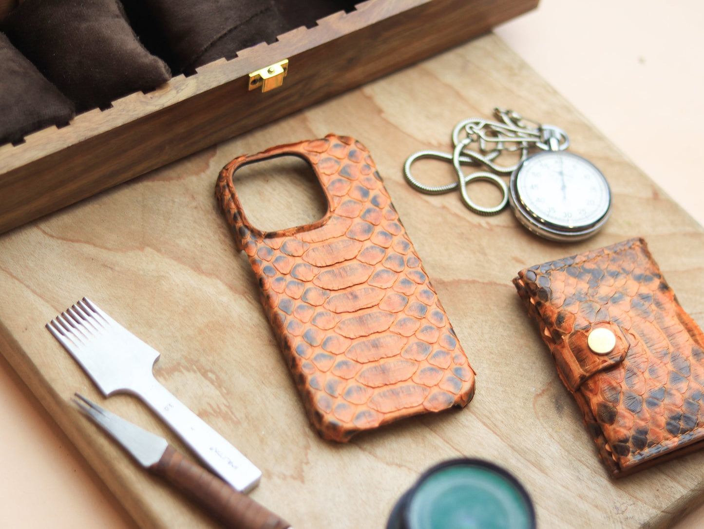 COPPER BROWN PYTHON SKIN 360° MAGSAFE CASE
