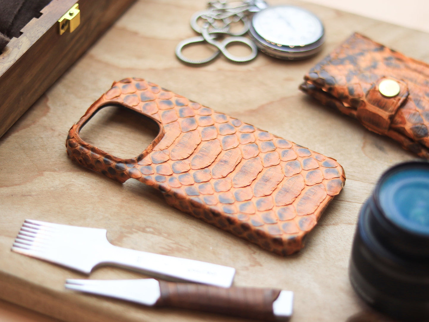 COPPER BROWN PYTHON SKIN 360° MAGSAFE CASE