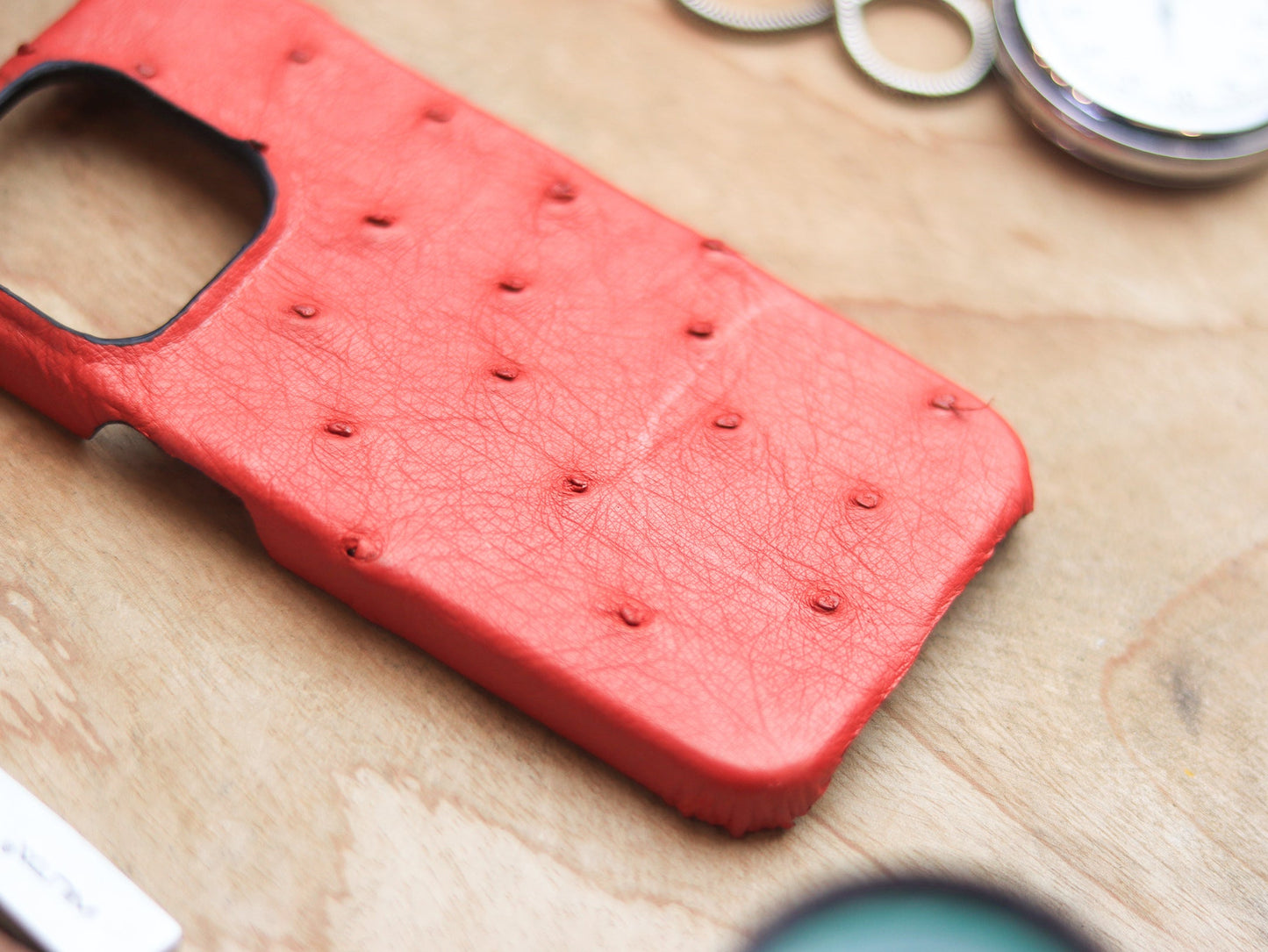 CLASSIC RED OSTRICH SKIN 360° MAGSAFE CASE