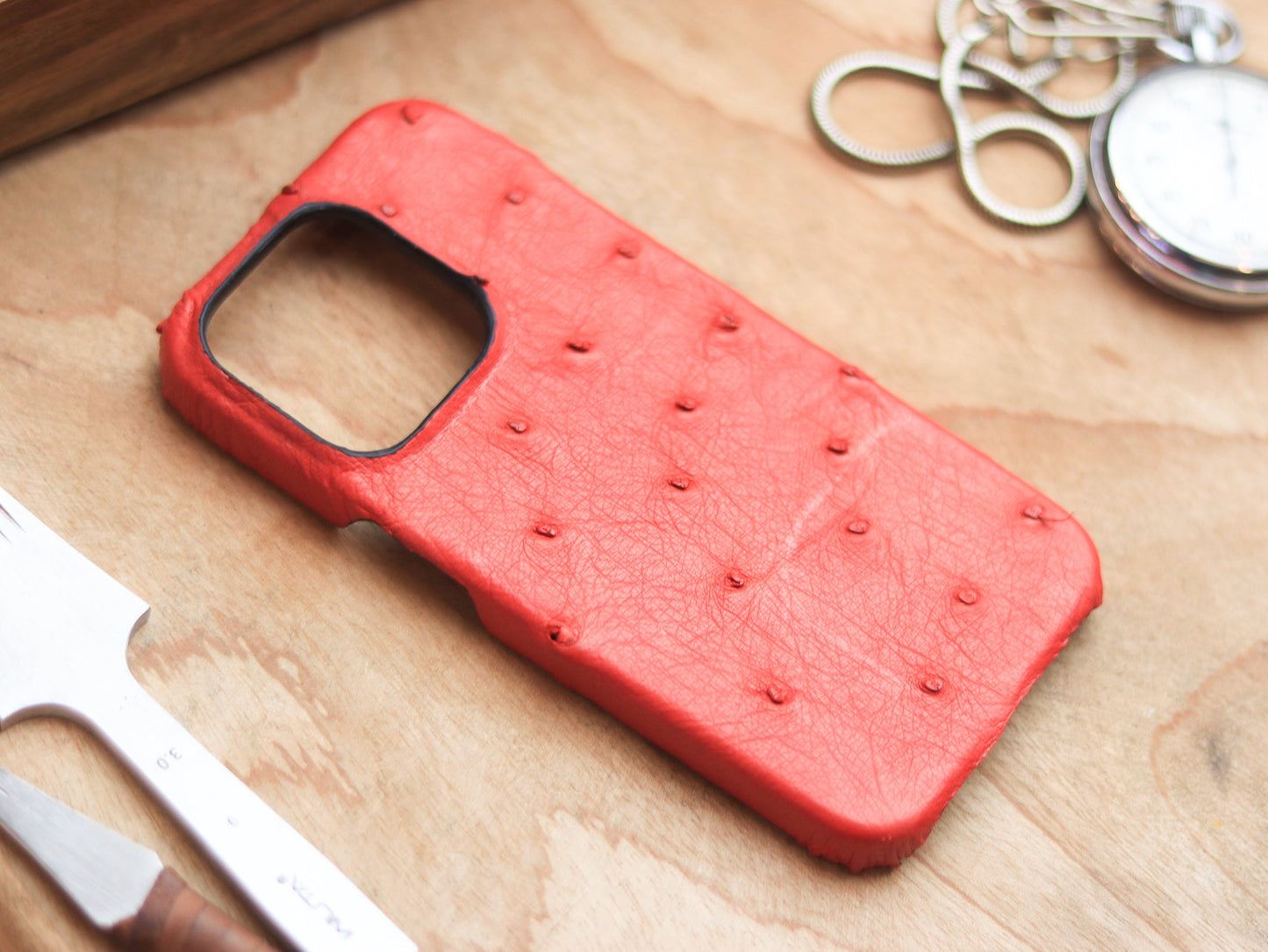 CLASSIC RED OSTRICH SKIN 360° MAGSAFE CASE