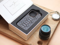 PECAN BROWN PYTHON SKIN 360° MAGSAFE CASE