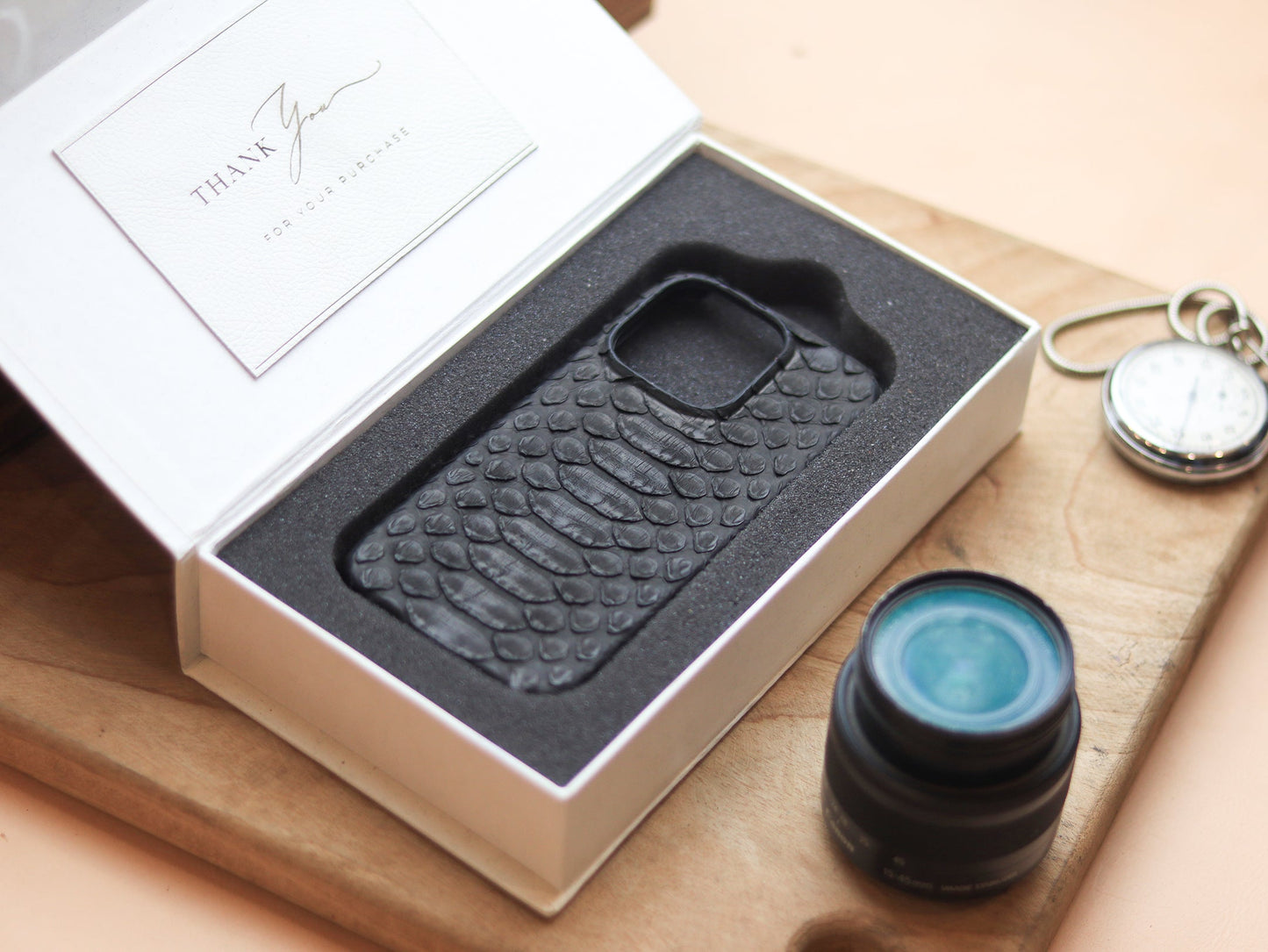 RAVEN BLACK PYTHON SKIN 360° MAGSAFE CASE