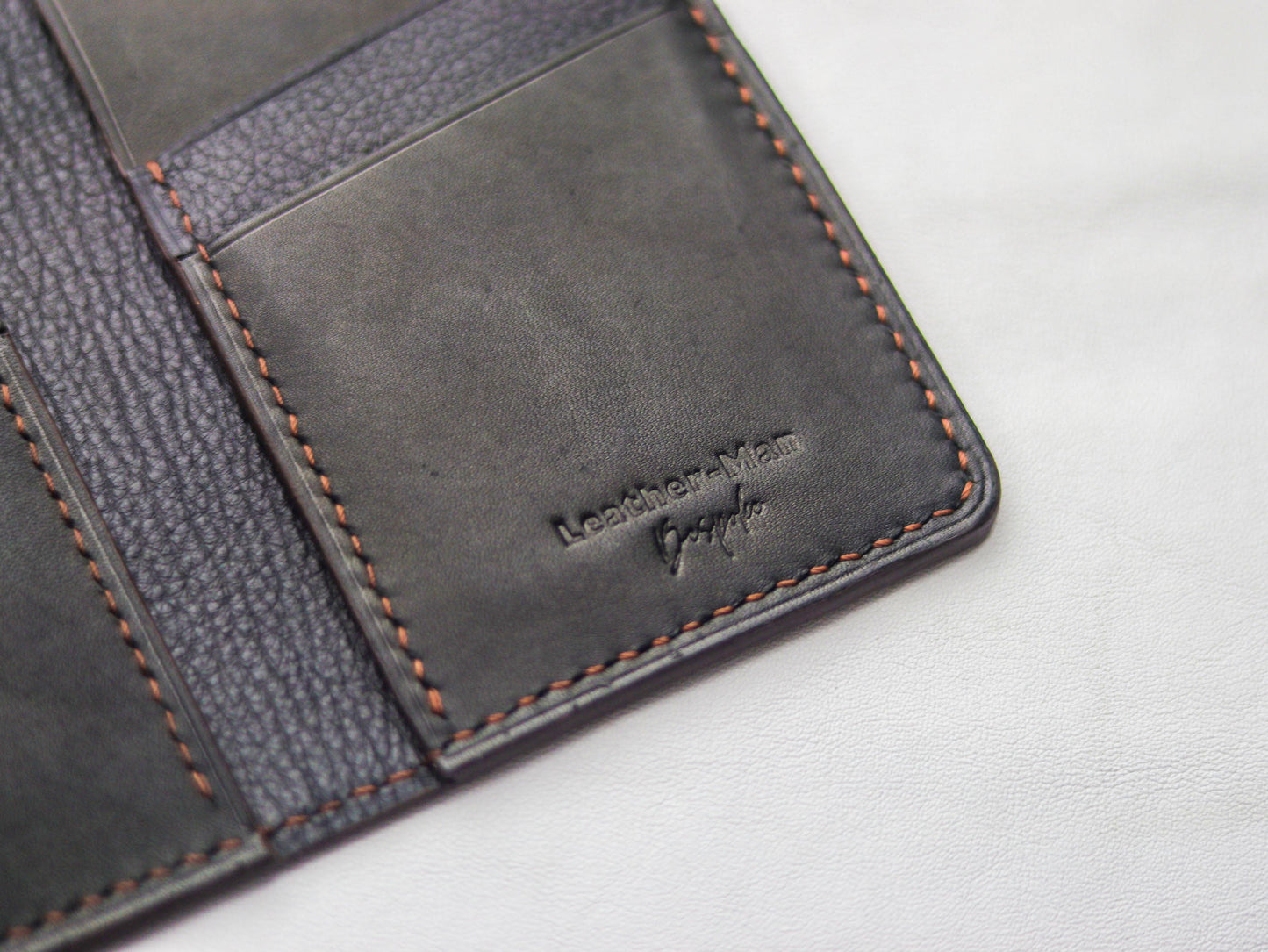ARTEMUS - BIFOLD CARD WALLET PECAN BROWN OSTRICH LEG SKIN