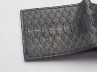 WYNTON - BIFOLD WALLET RAVEN BLACK PYTHON SKIN