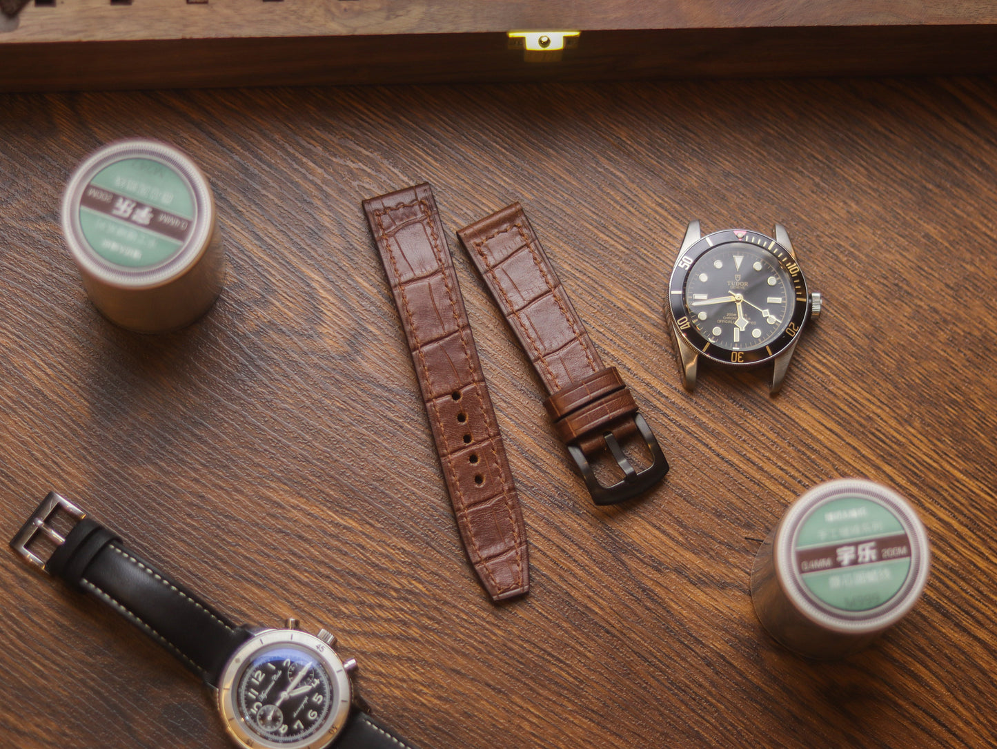 BROWN CROCO HAND-CRAFTED WATCH STRAPS - BOX STITCHED U-TAIL