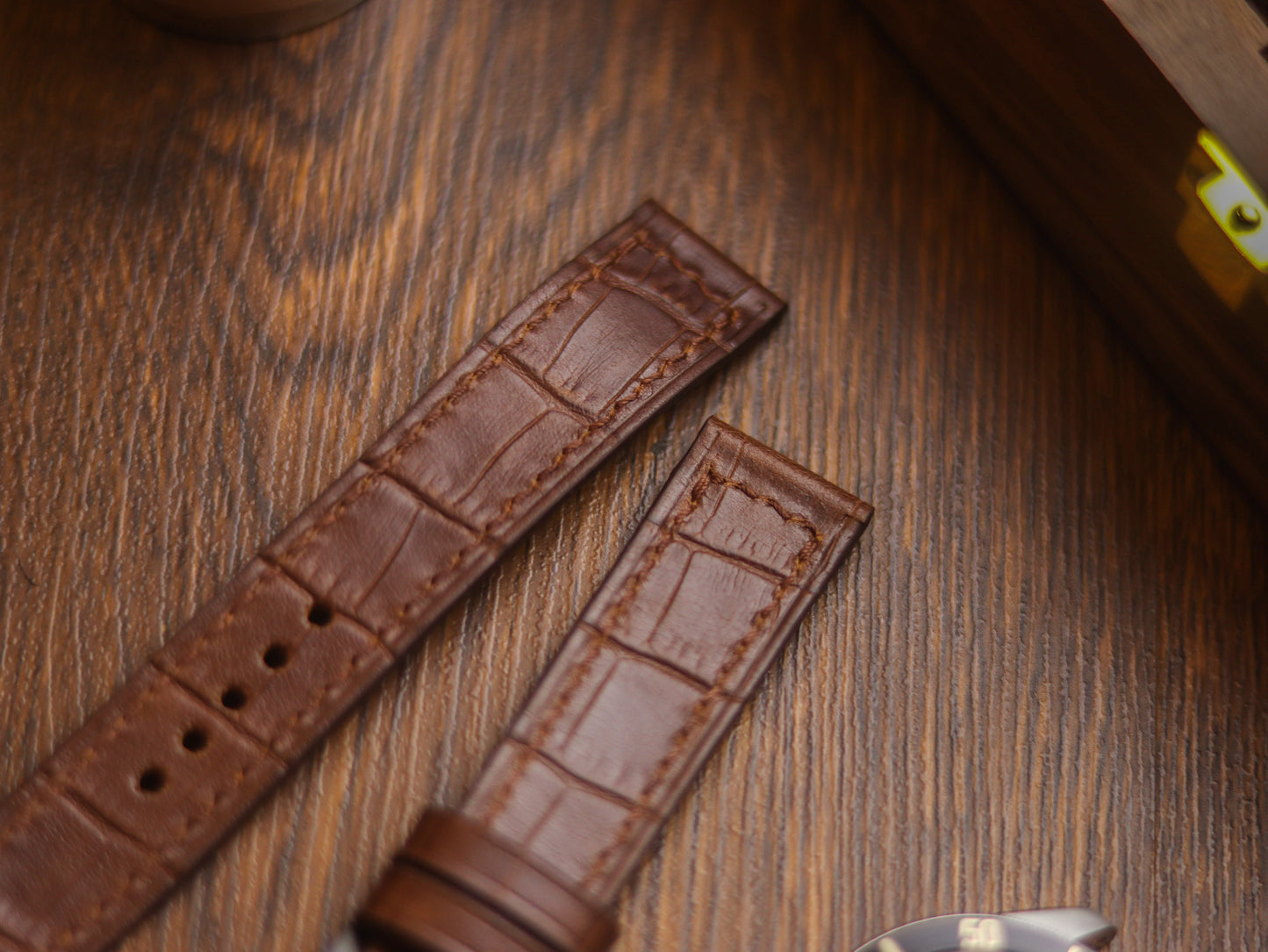 BROWN CROCO HAND-CRAFTED WATCH STRAPS - BOX STITCHED U-TAIL