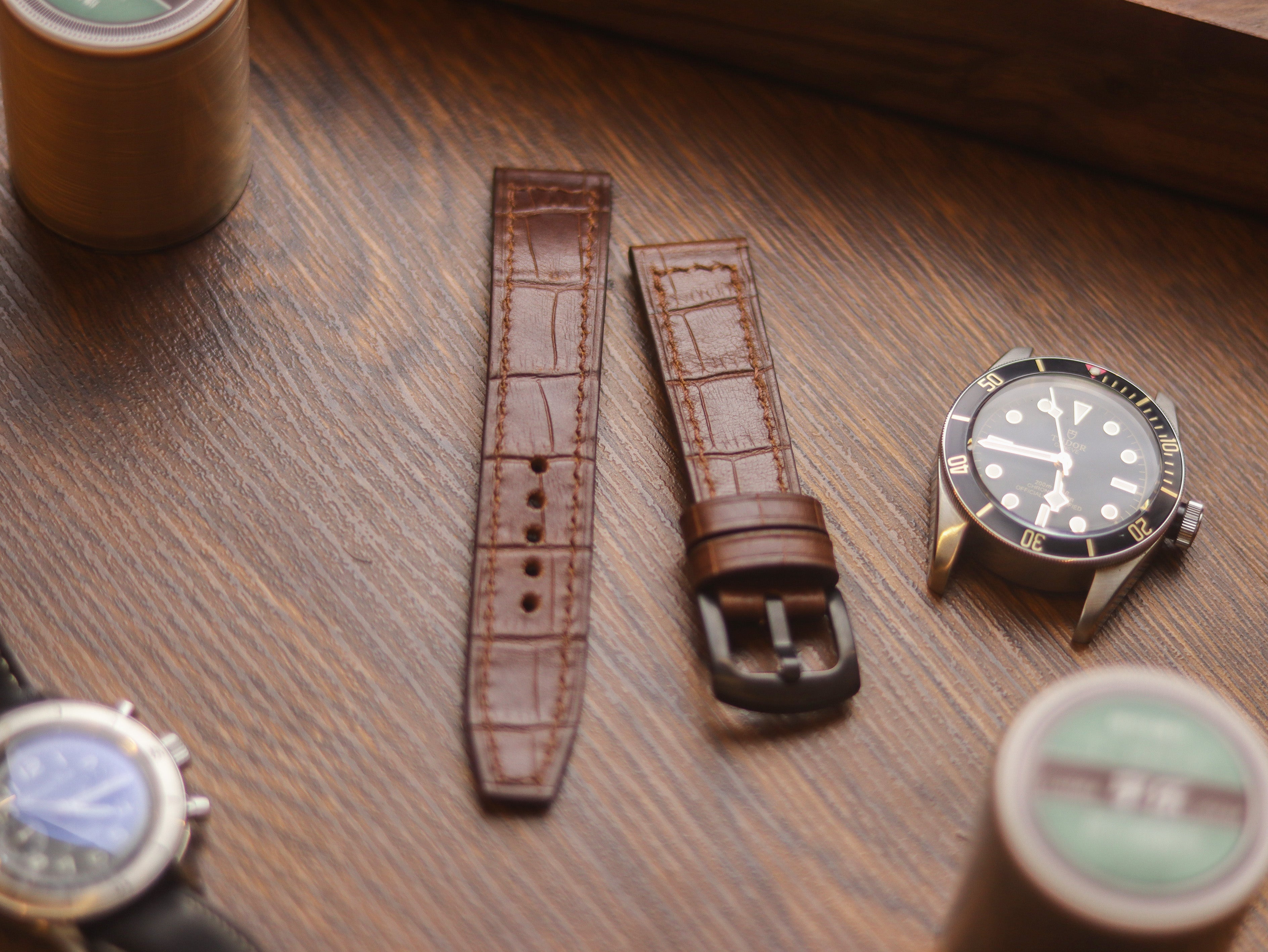 BROWN CROCO HAND-CRAFTED WATCH STRAPS - BOX STITCHED U-TAIL
