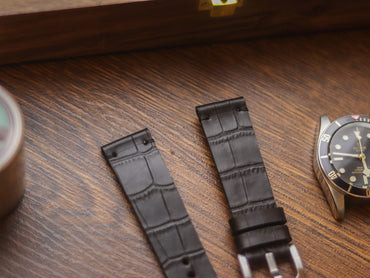 BLACK CROCO HAND-CRAFTED WATCH STRAPS - MINIMAL STITCHED