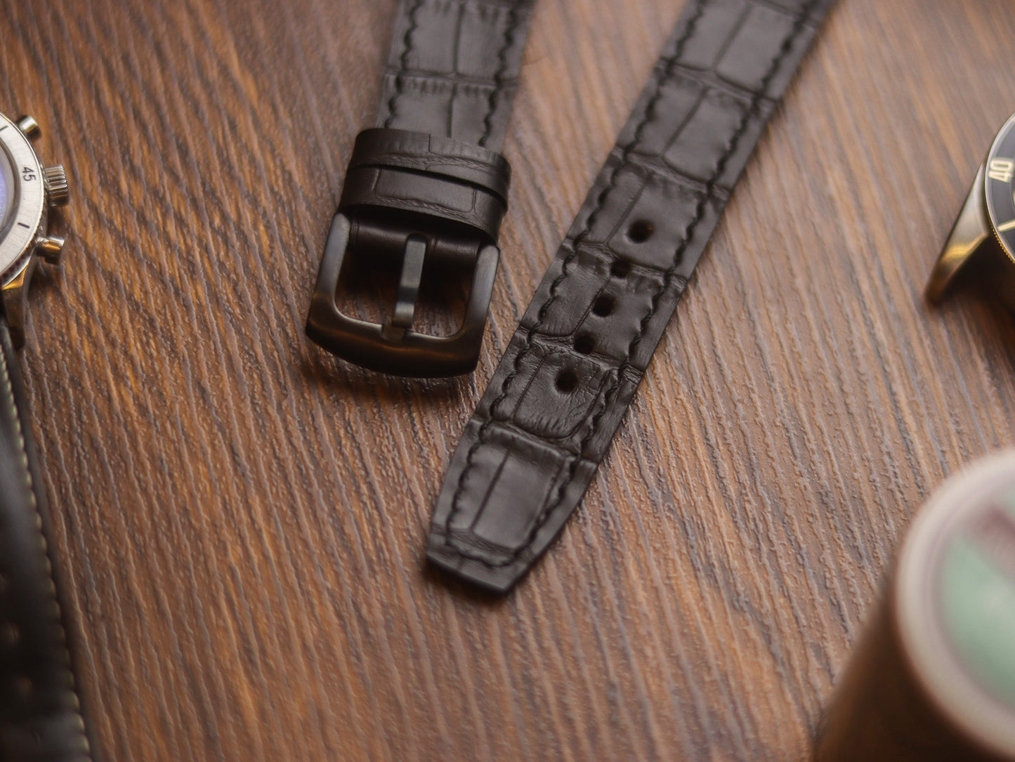 BLACK CROCO HAND-CRAFTED WATCH STRAPS - BOX STITCHED U-TAIL